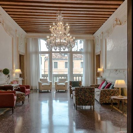 Luxury Balcony Apartment Venetië Buitenkant foto
